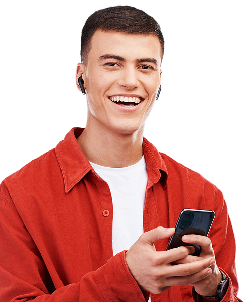 סטודנט עם אוזניות מחזיק סמארטפון